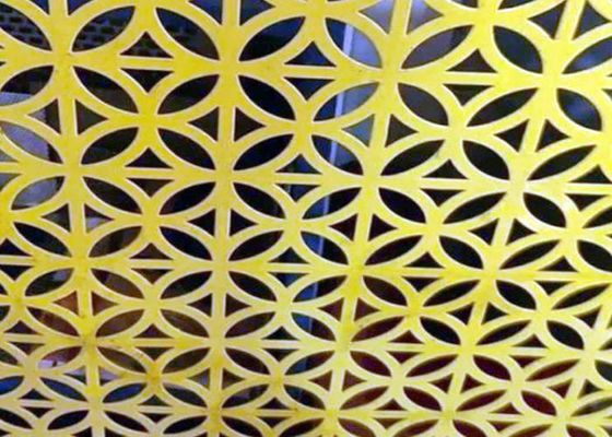 Hoog open gebied geperforeerd stalen gaasplaten pvc coating decoratie gat grootte 0,1 mm