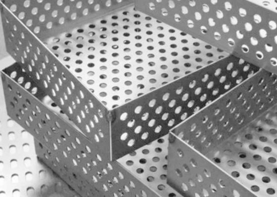 0.2mm-10mm dikte roestvrij staal geperst metaalplaat met aangepaste gatenpatronen voor industriële apparatuur en filters