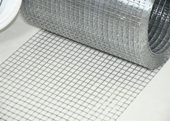 0.5m-2.5m Breedte gegalvaniseerd gelast maas met 15M rollengte