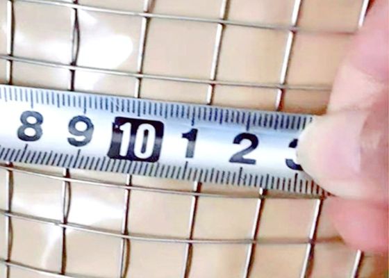 Elektro-verzinkt gelast gaas met 50M rollengte en 0,5m breedte voor dierenverblijven