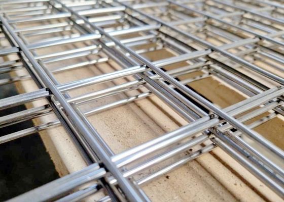 Spotsoldering van roestvrij staal gelast draadnet voor deksels of bescherming