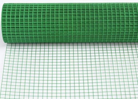PVC-gecoate vierkante gaten gespannen draadnet met 1/4'', 3/8''' en 3/4'' gaten voor beveiligingskooien en dierenhokken