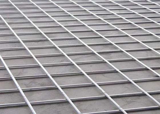 Aanpasbare duurzame warm gedompelde gegalvaniseerde gelaste draadnetpanelen