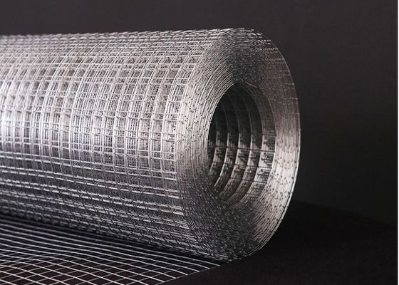 Elektro gegalvaniseerd gelast metalen gaas Breedte 0,5 m-2,5 m Perfect voor schermen